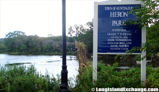 Centerport Heron Park