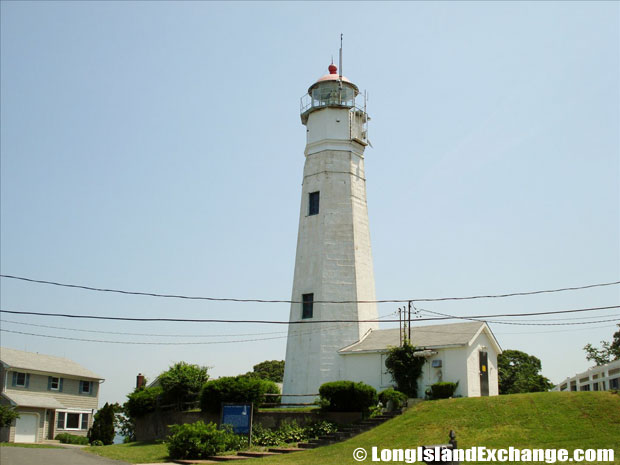 Eatons Neck Lighthouse