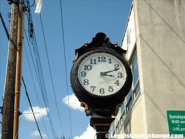 Farmingdale Clock