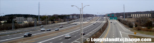 Long Island Expressway looking West from Sagtikos Parkway Bridge