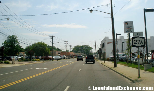 Montauk Highway Eastbound towards Great Neck Road, Copiague