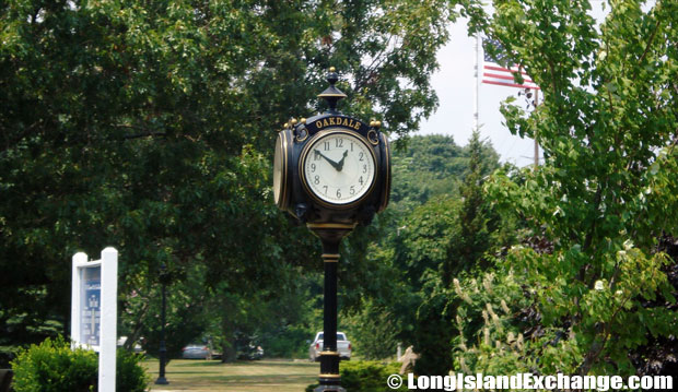 Oakdale Clock