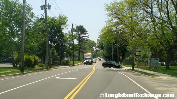 Route 111 Southbound rom Main Street, Smithtown