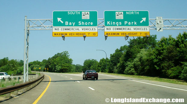 Sagtikos Parkway Entrance from Westbound Long Island Expressway, Commack