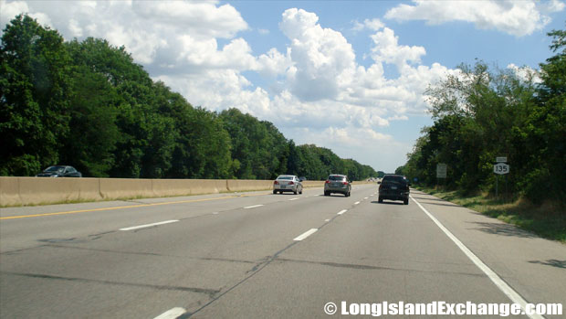 Seaford Oyster Bay Expressway Southbound from Old Country Road, Bethpage