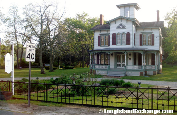 Robert Hewlett Hawkins House