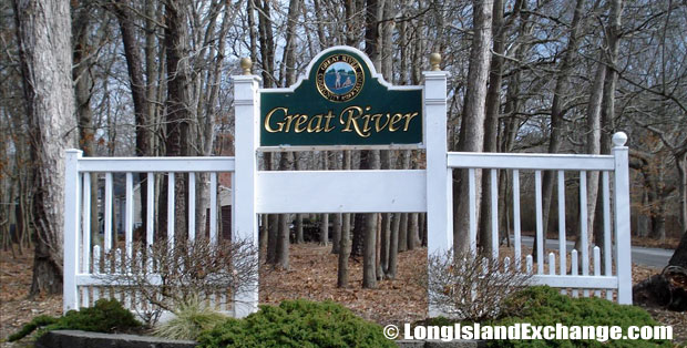 Great River Sign