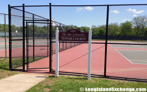 Mo Schneider Tennis Courts