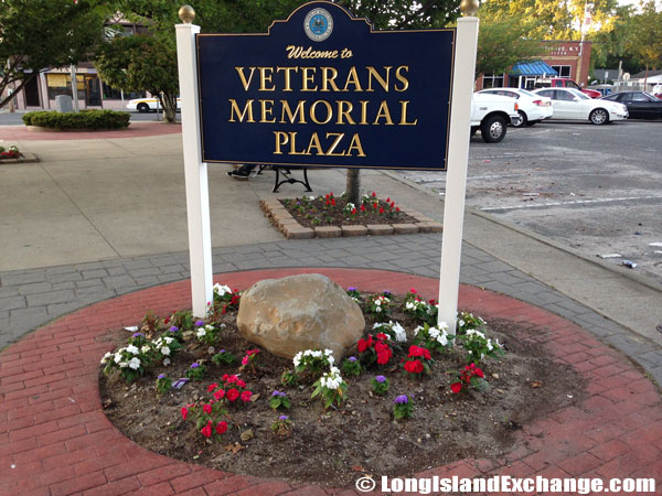 Veteran’s Memorial Plaza Sign