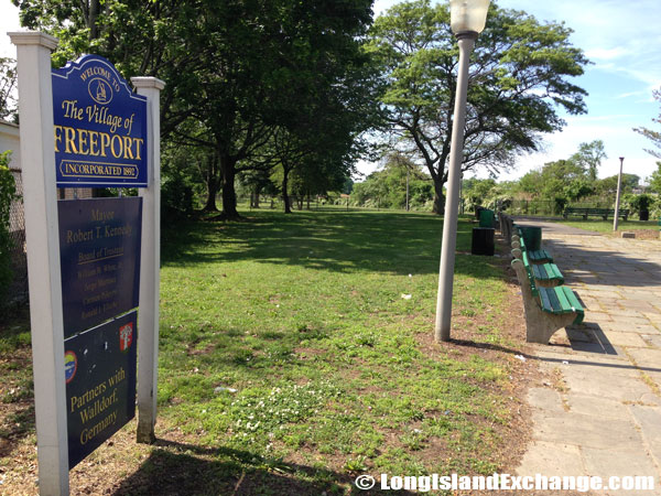 Freeport Sign across from Milburn Pond Park