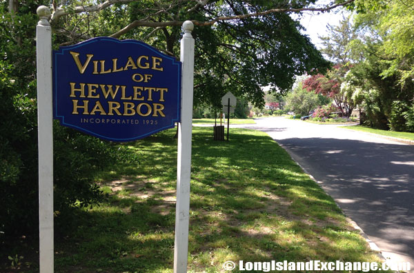 Hewlett Harbor Sign