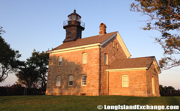 Old Field Point Lighthouse