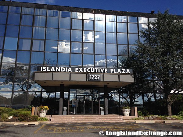 Islandia Executive Plaza