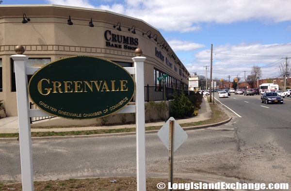 Greenvale Welcome Sign