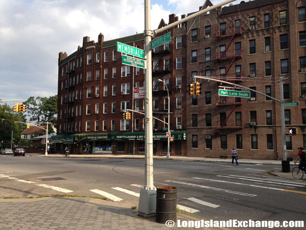 Myrtle Avenue and Park Lane South