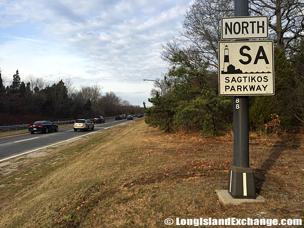 Sagtikos Parkway Marker