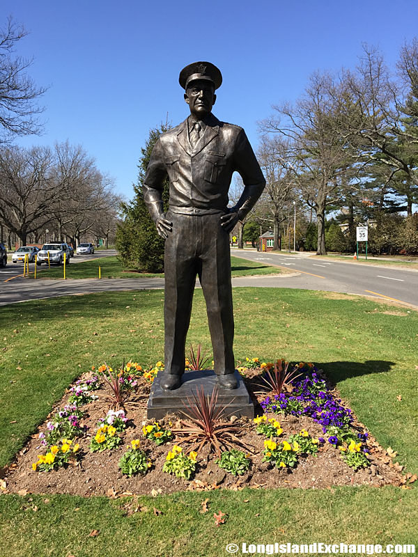 Statue of Dwight D. Eisenhower